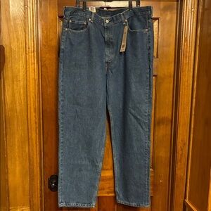 NWT Men’s 42x32 Levi’s 550 Relaxed Medium Wash Blue Jeans